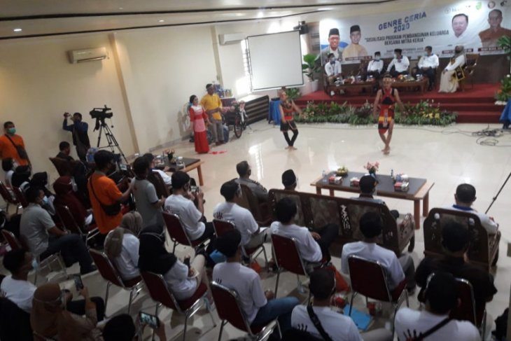 106 anggota GenRe Sambas dibekali program pembangunan keluarga
