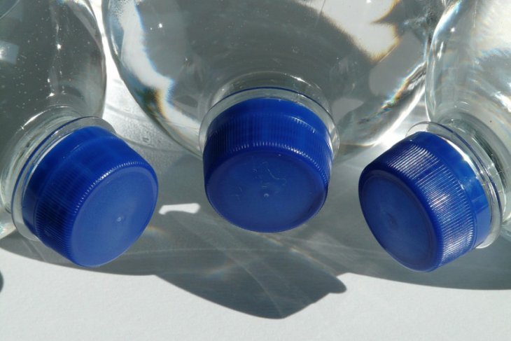 Bottle2Fashion, pemanfaatan botol plastik untuk fesyen