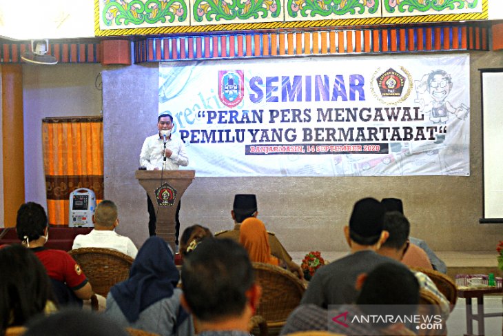 Pembukaan Seminar PWI Kalsel