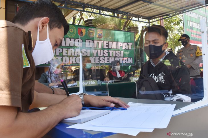 Operasi Yustisi COVID-19 di Madiun