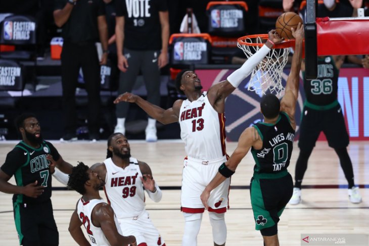 Miami Heat menangi gim satu final Wilayah Timur NBA melalui over time