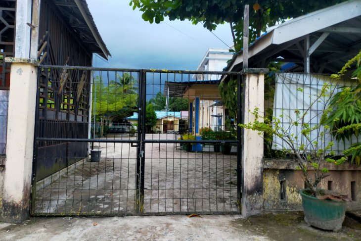 Tenaga kesehatan postif COVID-19, dua puskesmas di Asahan diisolasi