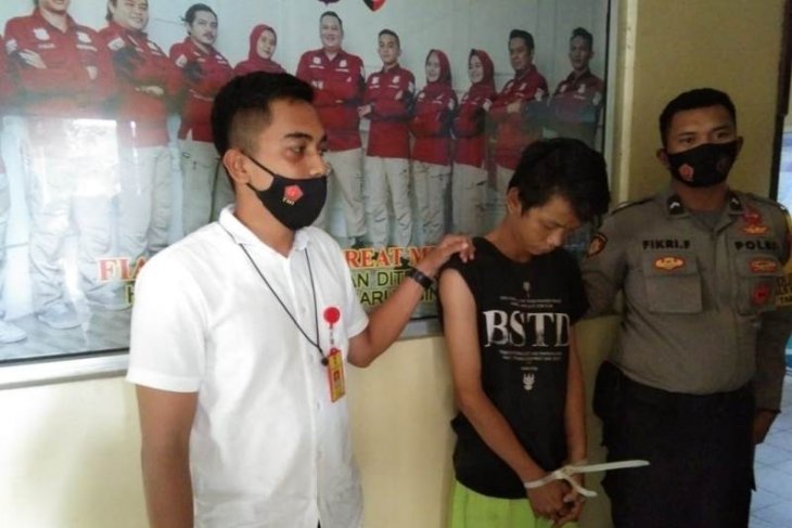 Polres Belitung bekuk pelaku pencurian telepon genggam