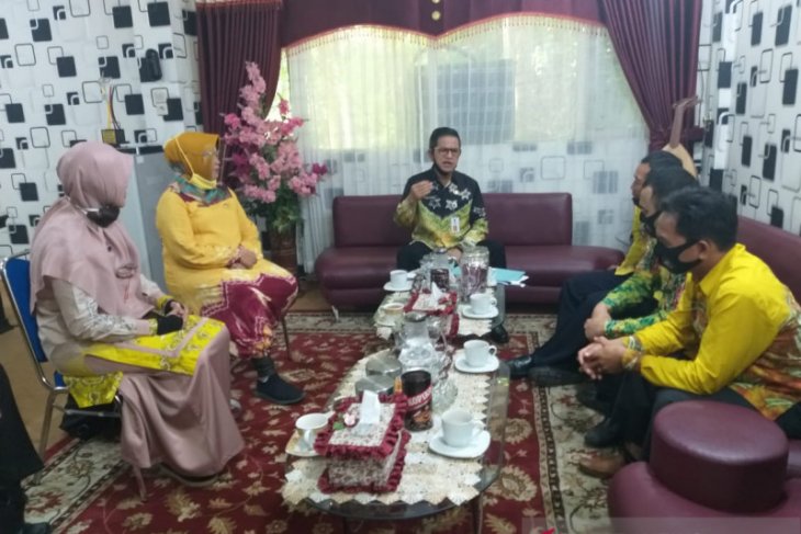 Tim Proklim Provinsi bina dua Desa di Kotabaru
