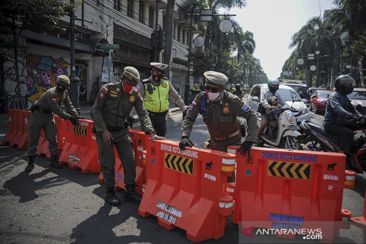 Penutupan jalan protokol di Bandung 