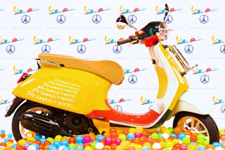 Vespa berkolaborasi dengan desainer muda Sean Wotherspoon