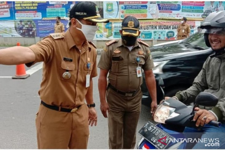 PSBL di Kota tangerang dampak peningkatan kasus positif COVID-19 sebulan