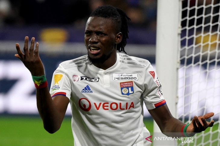 Aston Villa resmi rampungkan transfer Bertrand Traore dari Lyon