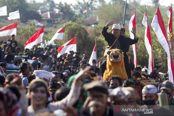 Tradisi Ngaruat getih Karawang 