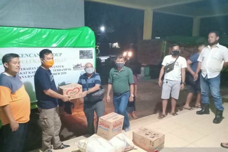 Perkebunan sawit Kencana Group bantu korban banjir Kapuas Hulu