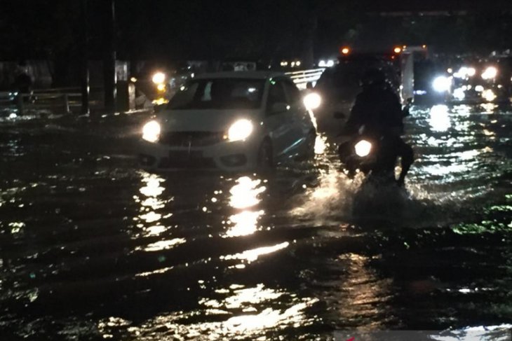 Banjir rendam 22 RT di Jakarta Barat