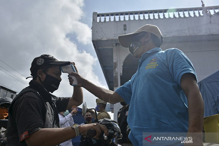 Karantina wilayah di Garut 