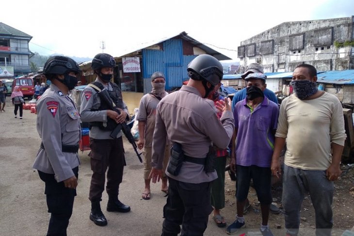 Brimob Polda Maluku patroli dialogis sosialisasi operasi yustisi