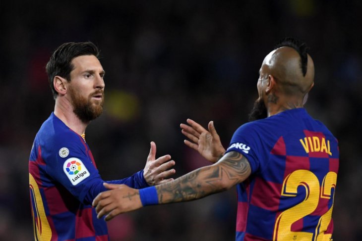 Vidal dapat pesan perpisahan dari Lionel Messi