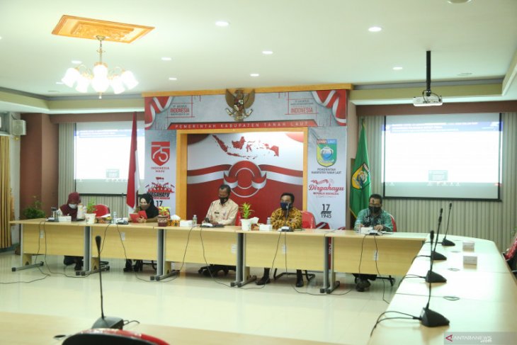 Menkeu: Pemerintah anggarkan Rp 695,2 triliun untuk penanganan COVID-19
