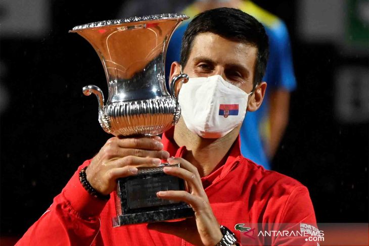 Juara Italia Terbuka untuk kelima kalinya, Djokovic pecahkan rekor