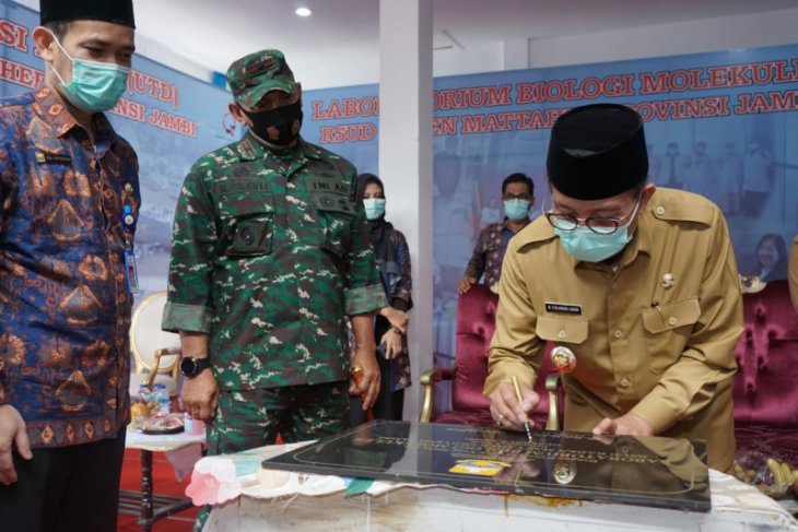 Gubernur Jambi resmikan laboratorium PCR COVID-19