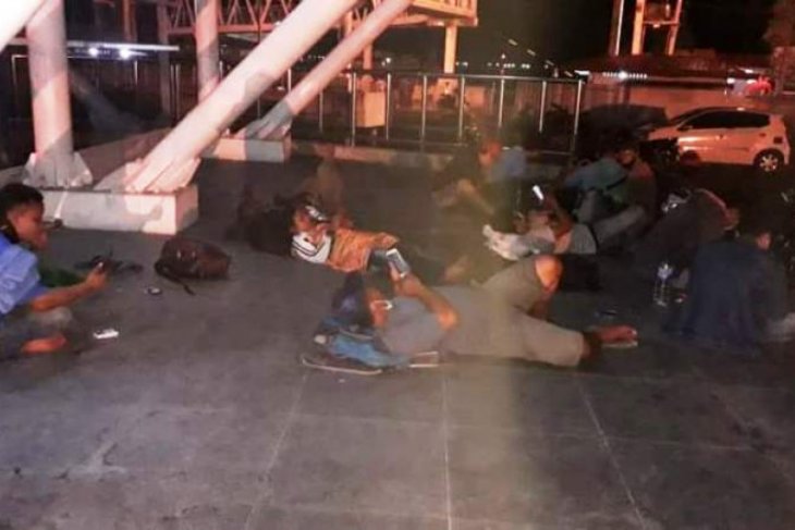 Tarif tes swab mahal membuat pedagang batal menyeberang ke Nias