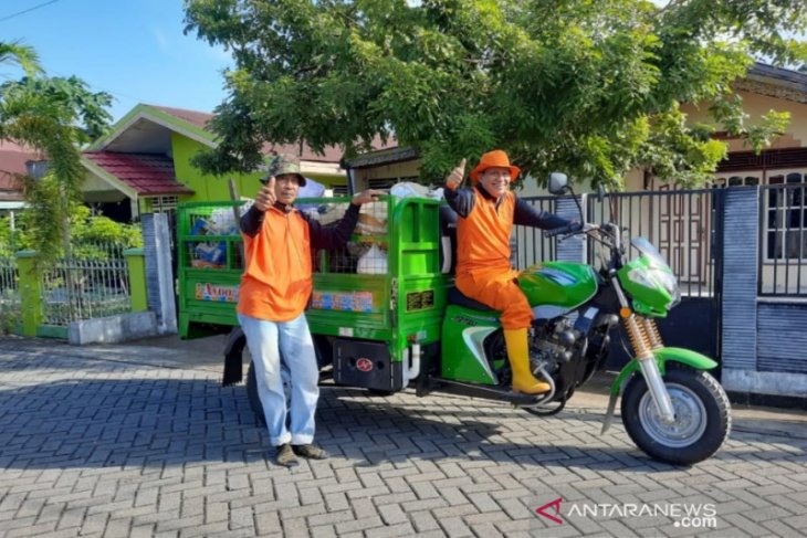 Mengenal lebih dekat calon Bupati HST H Akhmad Tamzil