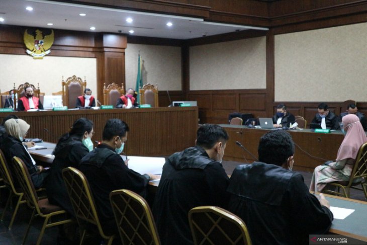 Jaksa Pinangki didakwa lakukan cuci uang dari