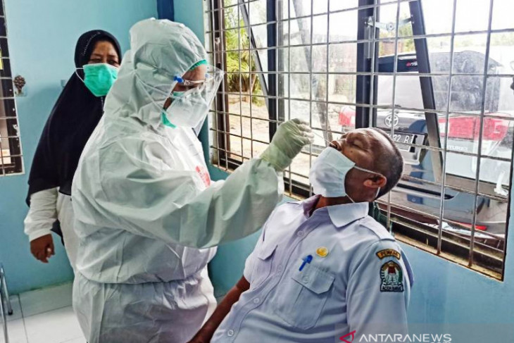 Ratusan ASN di Aceh Barat mulai jalani tes swab cegah infeksi virus Corona