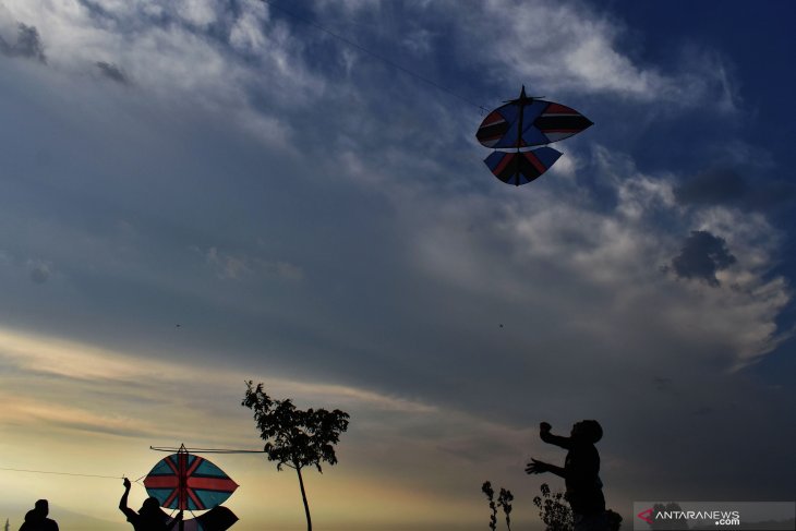 Festival Layang-layang Tradisional di Madiun