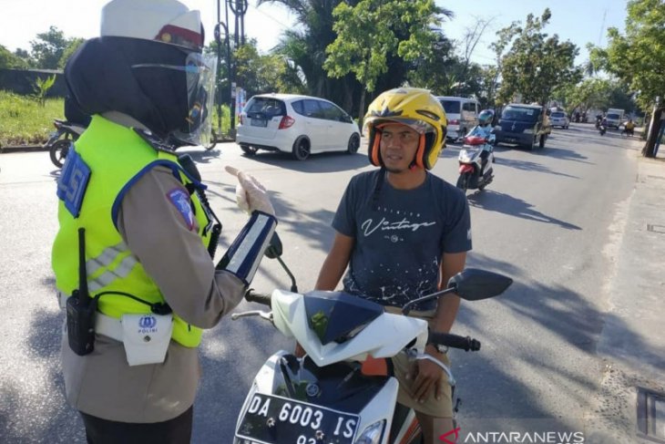 Polantas sasar disiplinkan pengendara tidak pakai masker