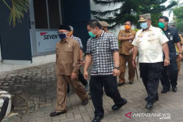 94 karyawan positif COVID-19, Satgas Sumenep kembali tutup perusahaan rokok