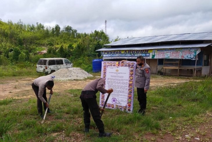 Polisi sosialisasikan maklumat Kapolri hingga ke batas negeri