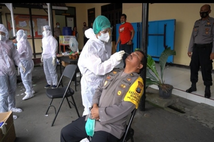 150 personil Polres Tebing Tinggi Ikuti Swab Test