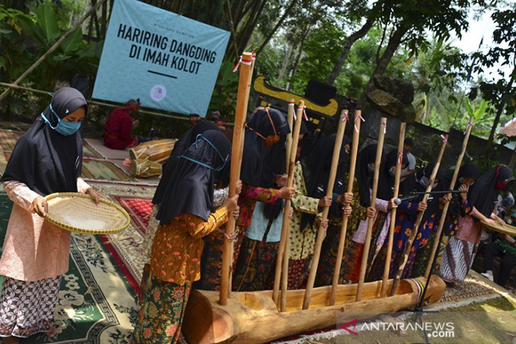 Pementasan Hariring Dangding 