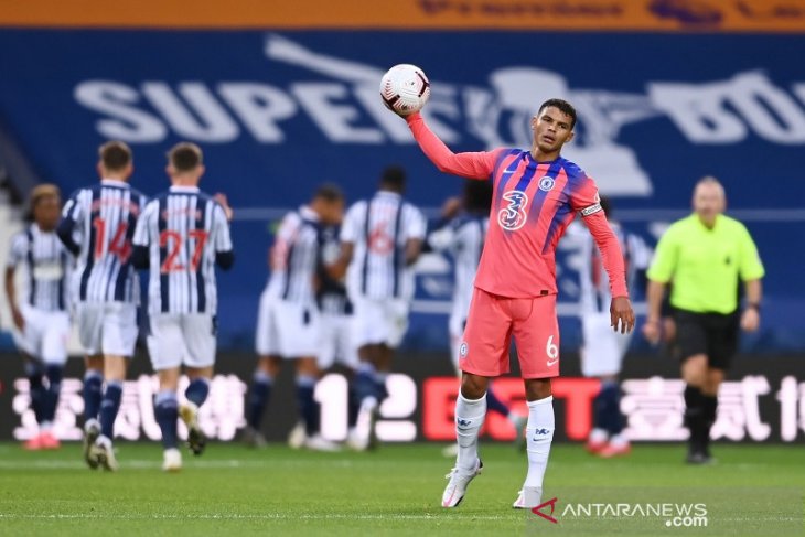 Frank Lampard tidak mau menyalahkan Thiago Silva atas blunder kontra West Bromwich