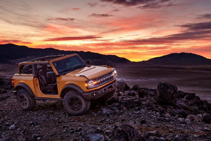 Ford produksi mobil offroad Bronco manual 7-percepatan