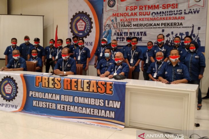 Pembahasan RUU Omnibus Law Cipta Lapangan Kerja diusulkan tidak degradasi hak pekerja