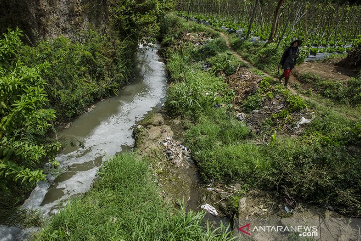 Pencemaran sungai di Lembang 