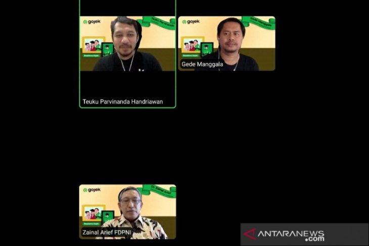 GoJek berikan beasiswa pendidikan kepada 10 anak mitra driver