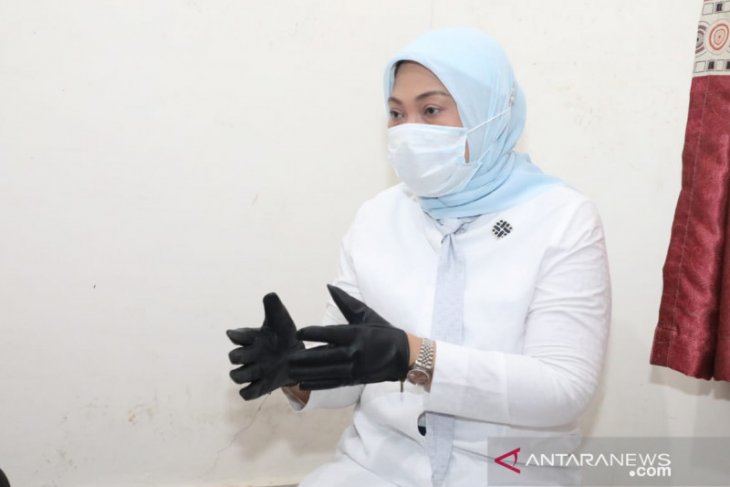 Bantuan subsidi upah pekerja tahap lima di Bogor dicairkan