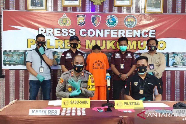 Polisi kembangkan kasus narkotika di Mukomuko
