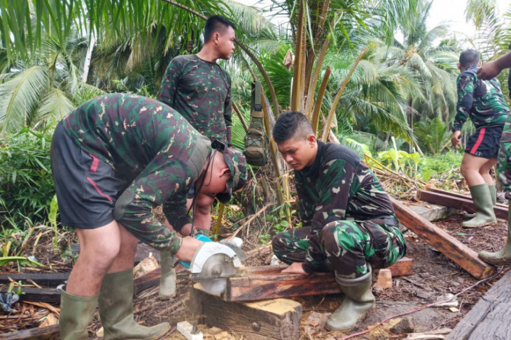 Tunjang kebutuhan listrik, Satgas TMMD gunakan genset
