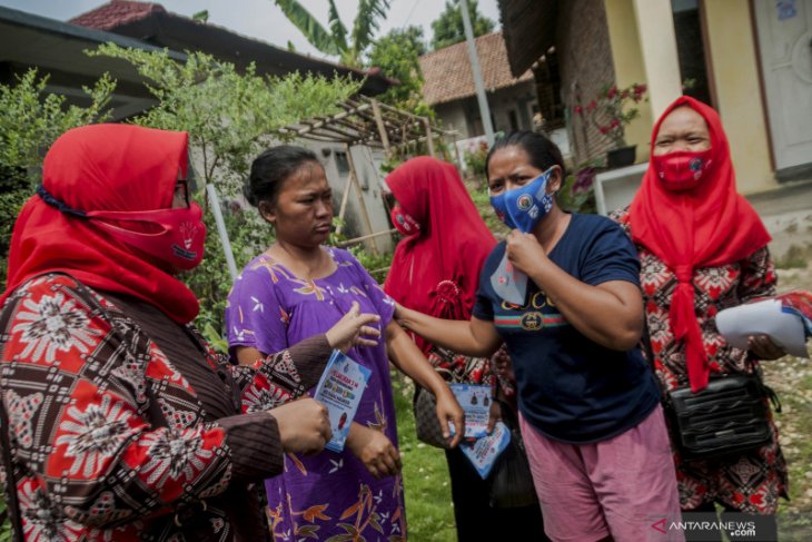 Pemimpin ponpes di Lebak ajak warga taati protokol kesehatan