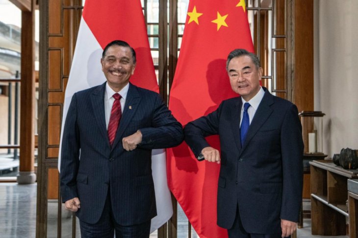Luhut bertemu Menlu China bahas kerja sama hadapi COVID-19