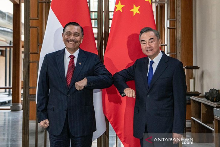 Luhut bertemu dengan Menlu China membahas kerja sama penanganan COVID-19