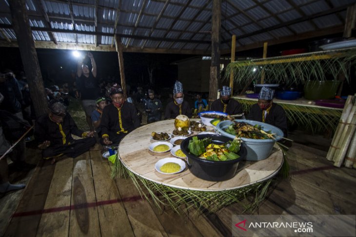 Ritual Seserahan Hutan di Desa Pa'au