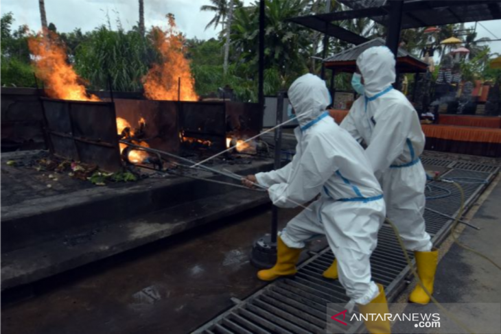 Proses kremasi jenazah pasien COVID-19