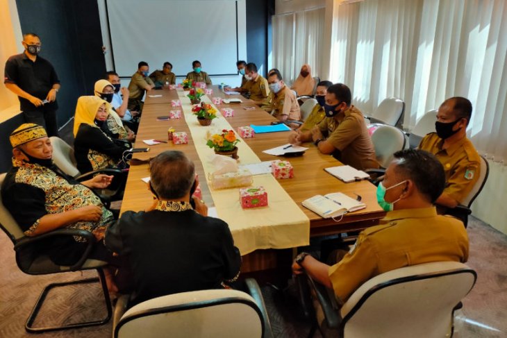Sekda Paser terima kunjungan YAMKT bahas kerja sama pendidikan