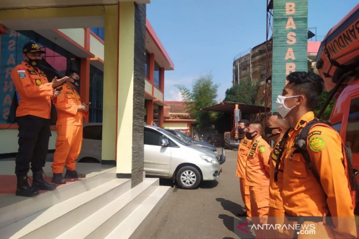 Basarnas cari dua nelayan yang hilang di laut Garut