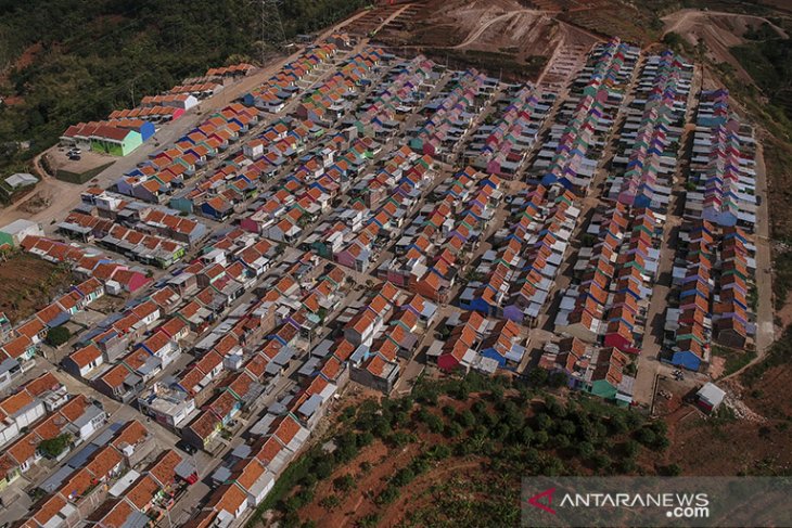 Target penyaluran kredit kepemilikan rumah 