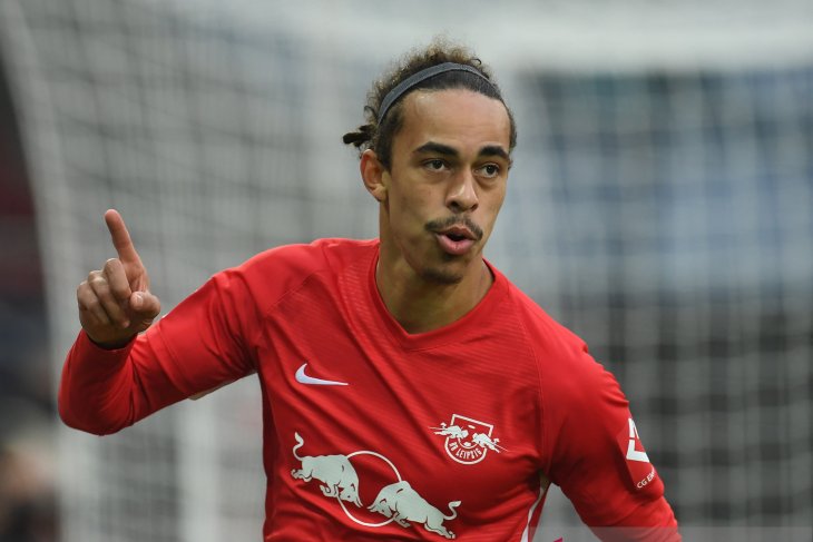 Leipzig bertahan di pucuk klasemen setelah taklukkan Augsburg