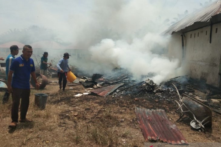 Bangunan sekolah di Mukomuko terbakar