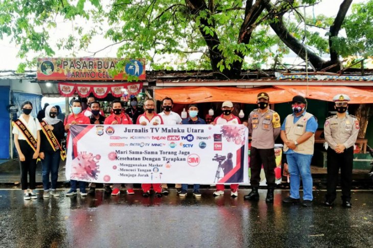 Jurnalis Televisi di Malut sosialisasi 3 M dan bagikan 1.000 masker gratis